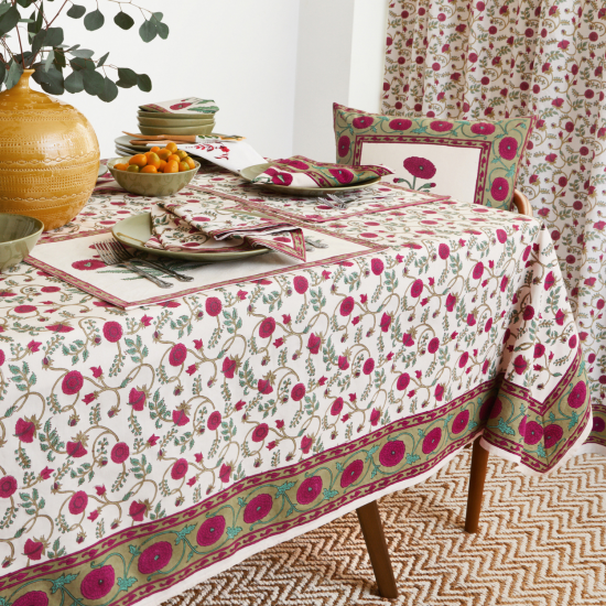 Gina Tablecloth - Magenta